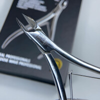 Nagelhautzange Zeus KT 710 - (10 mm) mittlerer Absatz, Full 
